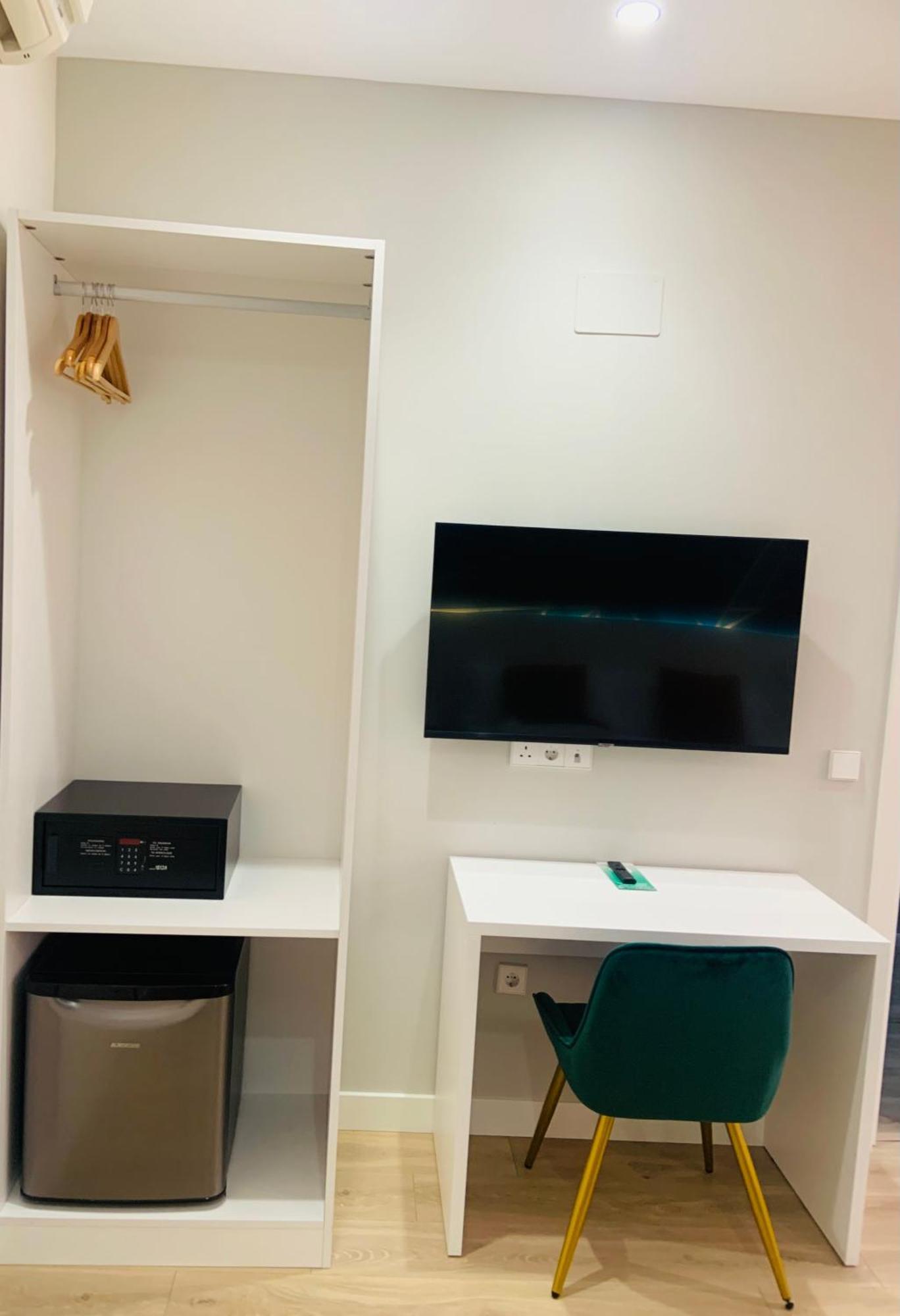 Hostal Abadia Madrid Ngoại thất bức ảnh