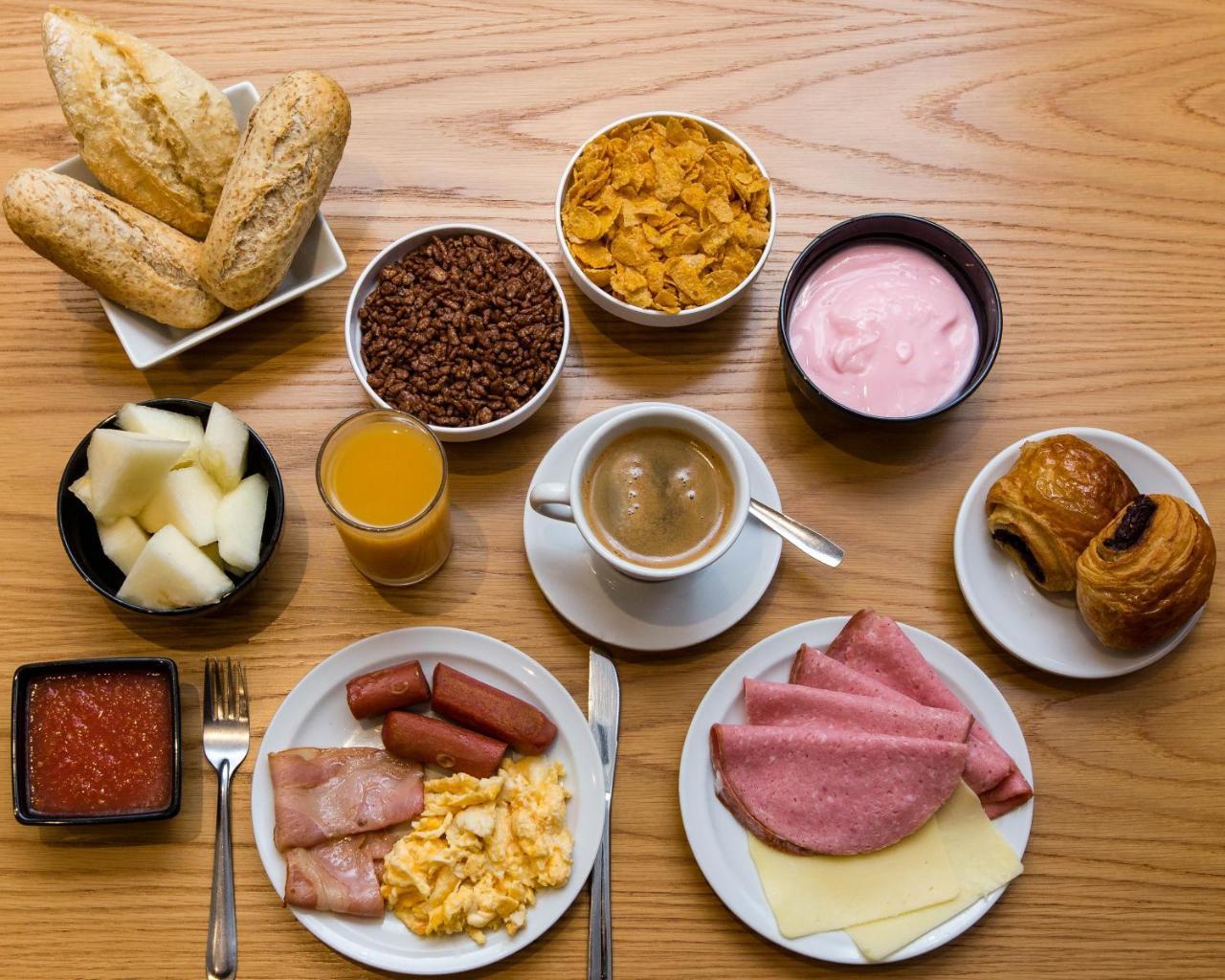 Hostal Abadia Madrid Ngoại thất bức ảnh
