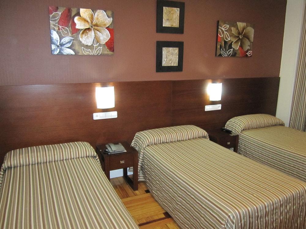 Hostal Abadia Madrid Ngoại thất bức ảnh
