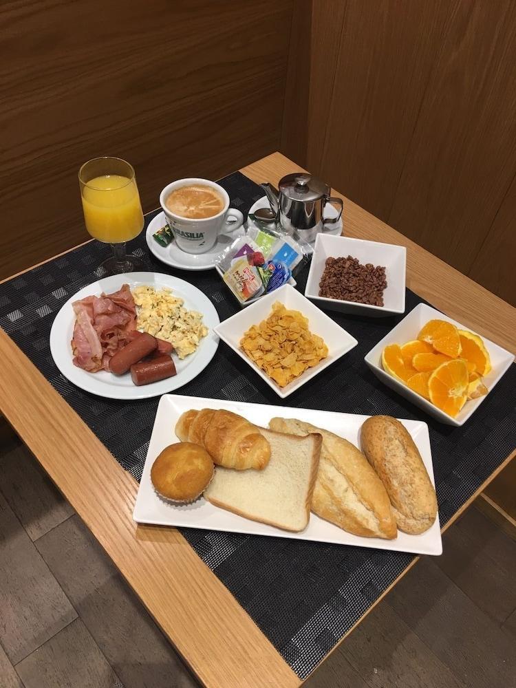 Hostal Abadia Madrid Ngoại thất bức ảnh